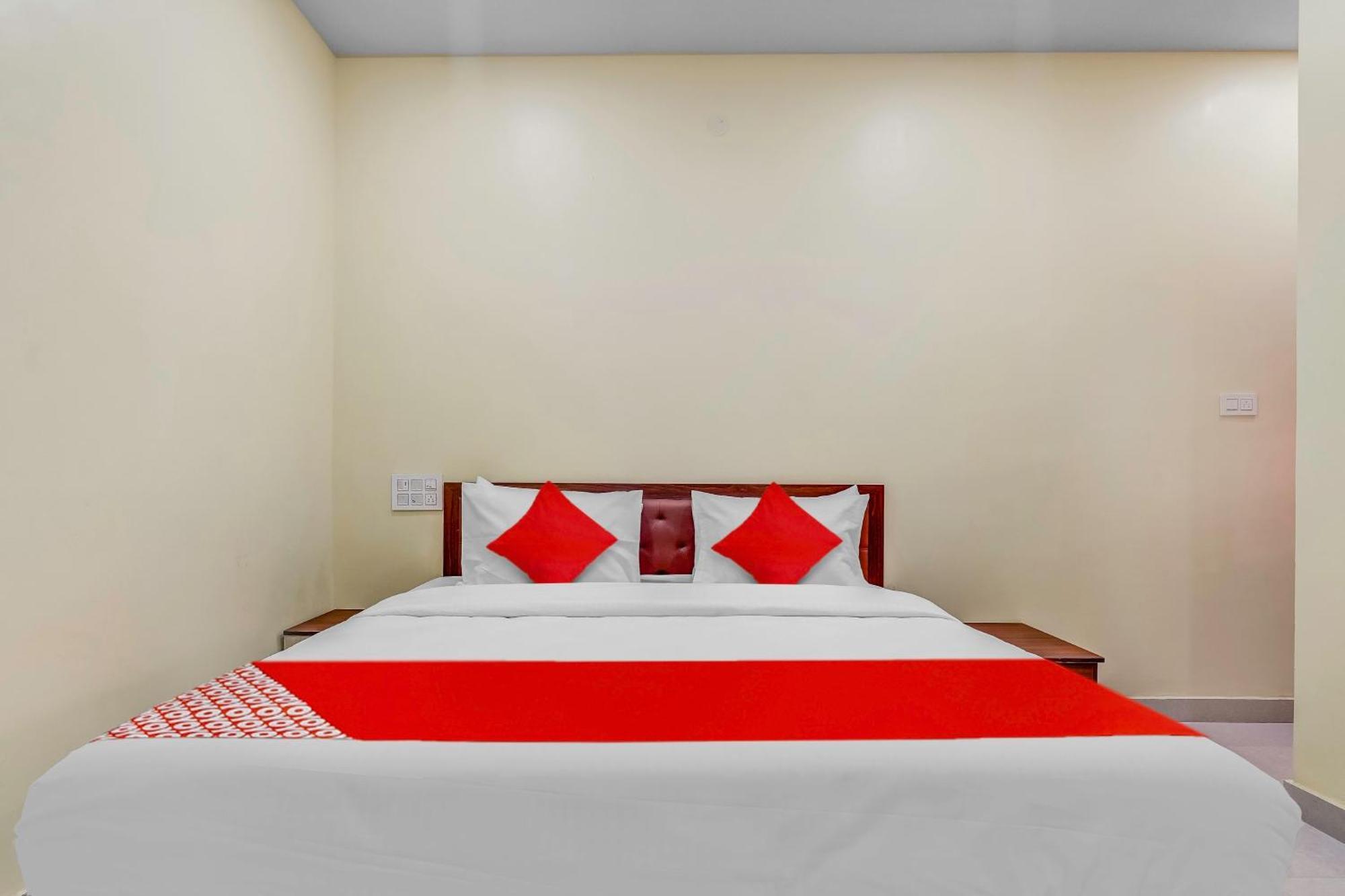 Oyo Flagship Hotel Ayodhya Bengaluru Zewnętrze zdjęcie