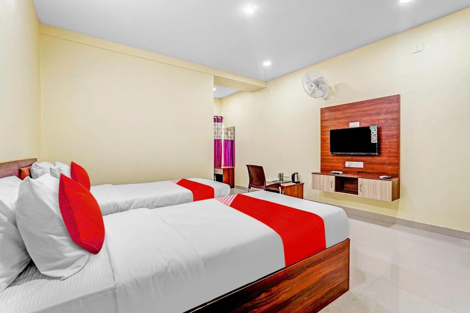 Oyo Flagship Hotel Ayodhya Bengaluru Zewnętrze zdjęcie