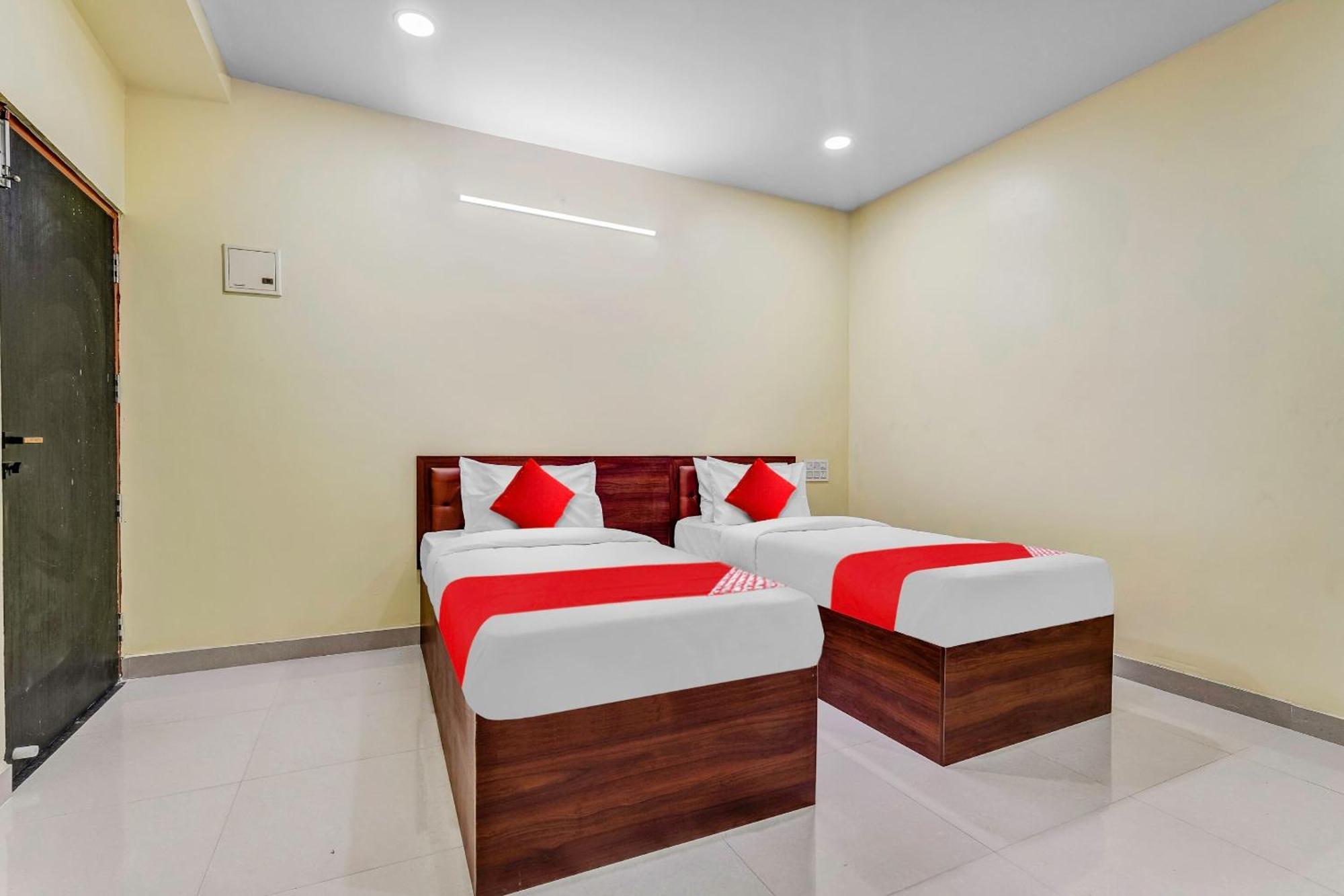 Oyo Flagship Hotel Ayodhya Bengaluru Zewnętrze zdjęcie